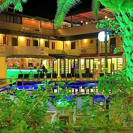 Skylife Hotel 4*